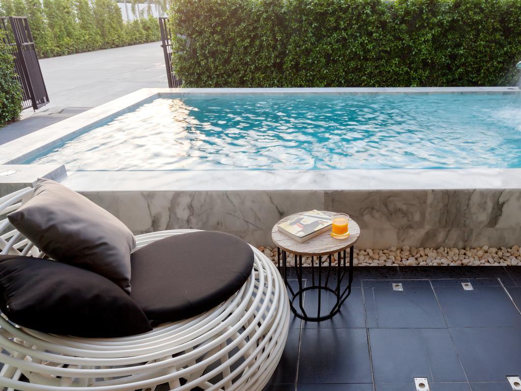 The 8 Pool Villa Chalong Exteriör bild